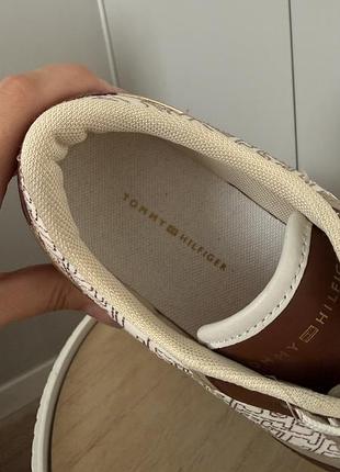 Кросівки tommy hilfiger 8