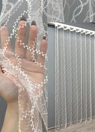 Тюль из фатина, с вышивкой и люрексом. цвет молочный с пудровым