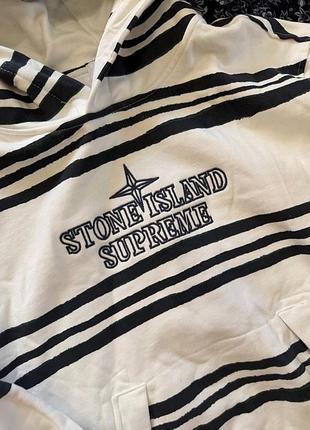 Stone x supreme 8