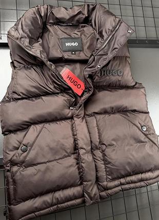Чоловіча жилетка hugo boss коричнева