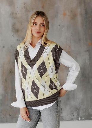 Женская вязаная жилетка с ромбами trio мокко art knit