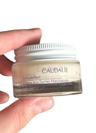 Денний крем для caudalie vinoperfect crème anti-taches niaciamide cream 15 ml