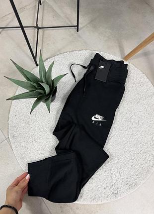 Спортивні штани від nike