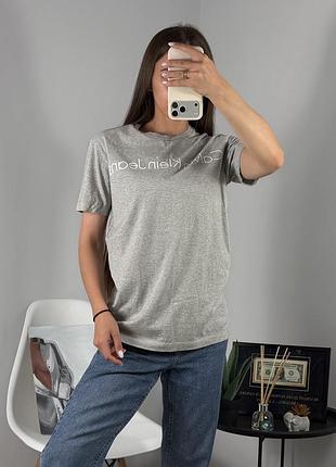 Футболка від calvin klein 6