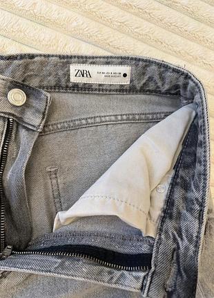Жіночі джинси zara прямого крою сірого кольору, розмір eu 40