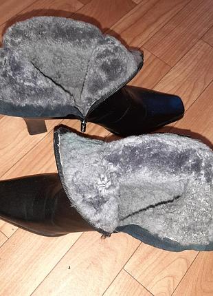 Сапоги женские, марка "bootqueen", черного цвета 9