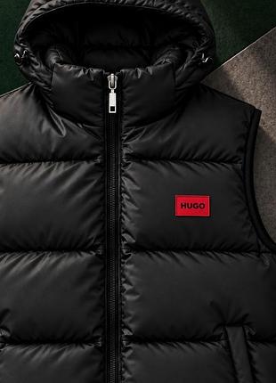 Чоловіча тепла дута жилетка hugo boss