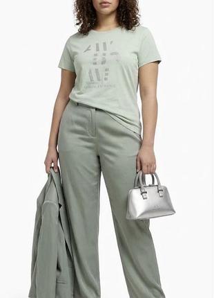 Нова жіноча футболка armani exchange arte sella розмір l