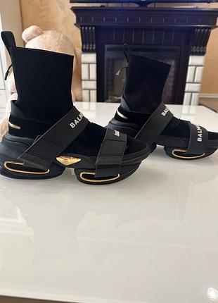 Черевики жіночі balmain чорні 4