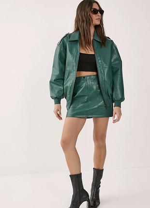 Бомбер куртка nastygal із фактурної штучної шкіри на блискавці