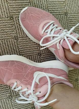 Кросівки жіночі nike рожеві, довжина устілки 23,5 см, сітка
