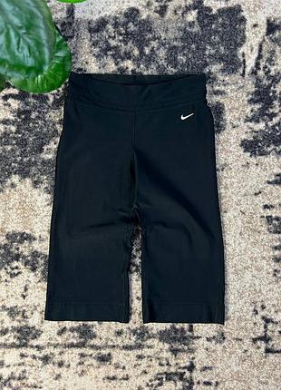 Спортивні шорти nike