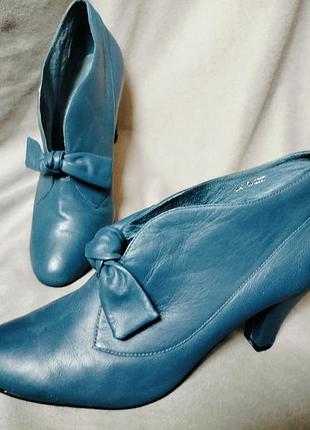 Женские ботильоны из натуральной кожи jones bootmaker в бирюзовом оттенке с бантом размер 40