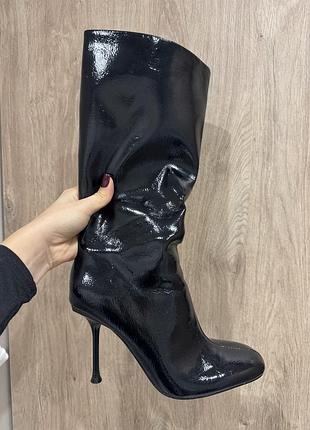 Чоботи жіночі zara чорні лаковані