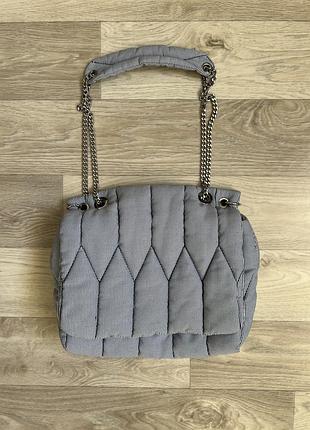 Сумка zara стьобана у смужку на ланцюжку на плече