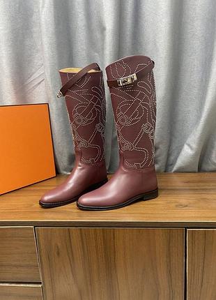 Чоботи жіночі