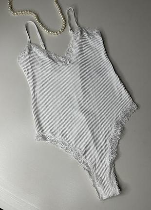 Боді баврвняне котонове в рубчик з мереживом h&m - білий, рр  s