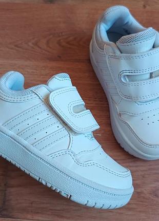 Оригинальные adidas р24 длина стельки по факту 15.5см