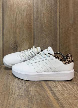 Кросівки adidas 40/25,5см