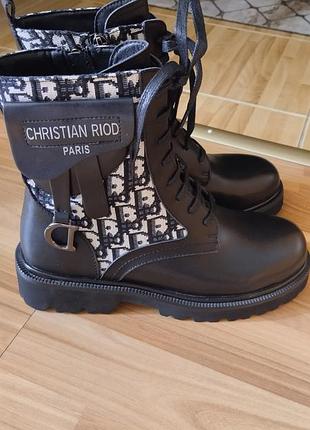 Черевики жіночі christian dior чорні з монограмою