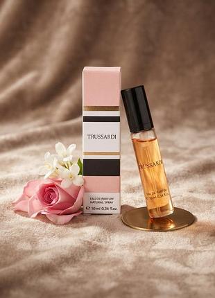 Парфюмированная вода trussardi eau de parfum (trussardi) для женщин 10 мл