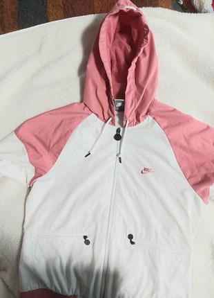Женская ветровка nike в розово-белом цвете, s-м