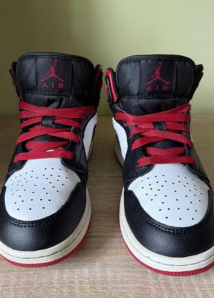 Кроссовки air jordan 1 mid