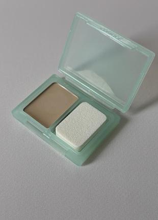 Уцінка❗️ clinique - stay-matte sheer pressed powder - компактна матувальна пудра, 101 invisible matte