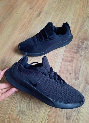 Легкие кроссовки nike viale кросівки унисекс