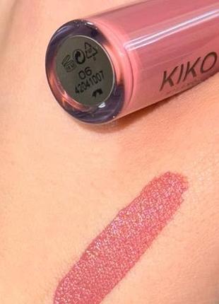 Стійка помада kiko