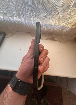 Айфон 15 про 128 гб надо минять акб