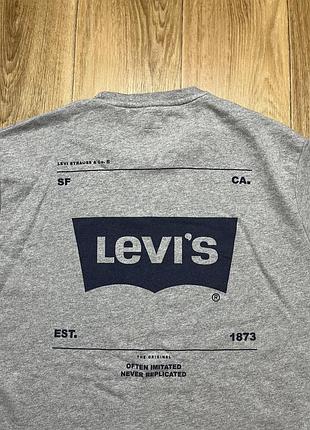 Світшот levi's сірий з принтом, розмір m