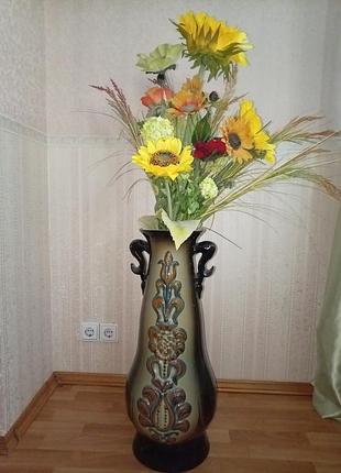 Ваза напольная с цветами