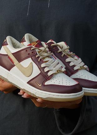 Кросівки жіночі nike dunk lx white/maroon