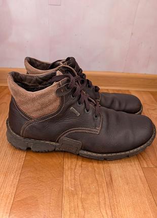 Шкіряні черевики josef seibel, size 43(28,5 см. устілка), зроблені в угорщині, міцна прошита підошва , в середині вовняний утеплювач, waterproof