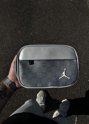 Сумка jordan через плече