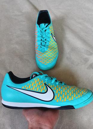 Оригінальні чоловічі футзалки nike magista onda ic