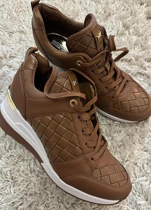 Кроссовки, сникерсы michael kors, us 7,5m. оригинал