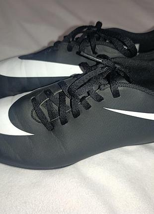 Чоловічі футбольні бутси, сороконіжки nike bravata ii  42  розмір