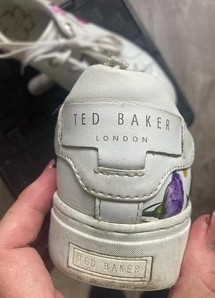 Бомбезні квіткові 🌸шкіряні кросівки р 37/24 см ted baker 3