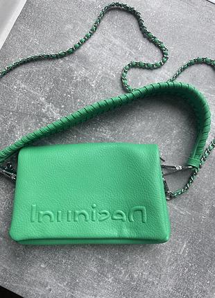 Desigual half logo 23 venecia 2.0 — зелена сумка кросбоді з ланцюжком
