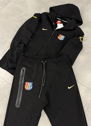 Спортивний костюм чоловічий nike tech fleece barcelona чорний