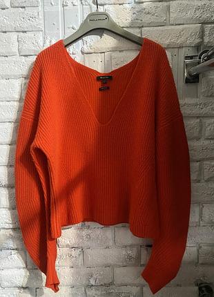 Гарний светр від massimo dutti