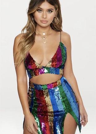 Коротка жіноча сукня prettylittlething в паєтках з розрізом різнокольорова