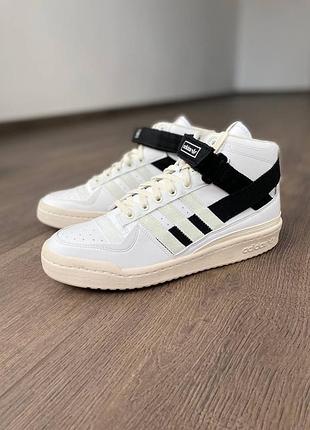 Кросівки високі оригінал adidas forum gv7616 рр.44
