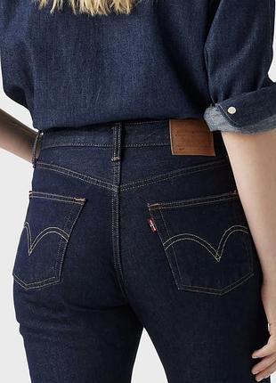 Темно сині джинси levi’s