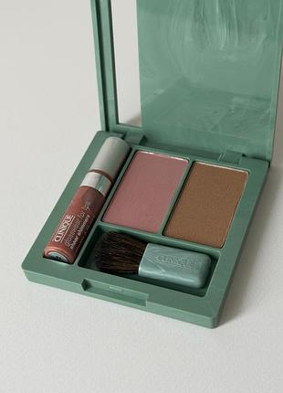 Уцінка❗️ clinique - colour palette k26 sunshine - палетка декоративної косметики для обличчя та губ