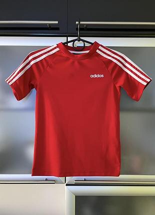 Adidas оригінал дитяча футболка для дівчинки чи хлопчика.