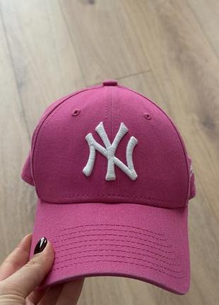 Бейсболка жіноча new york yankees рожева