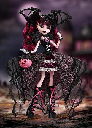 Monster high draculaura skullector doll